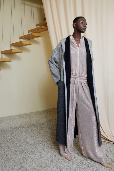 &quot;Как дома, где бы ты не находилась&quot;: дуэт VOROZHBYT&amp;ZEMSKOVA представил новый лукбук сезона осень-зима 2018/19